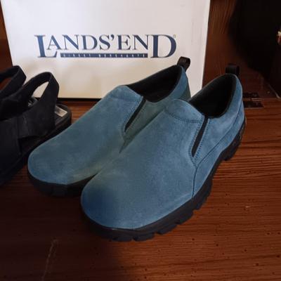 LIKE NEW LADIES ECCO (39) AND LAND'S END (9) SHOES