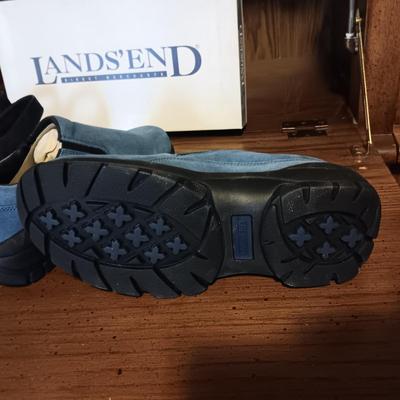 LIKE NEW LADIES ECCO (39) AND LAND'S END (9) SHOES