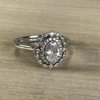 Beautiful CZ Halo Sterling Silver Ring 7.5