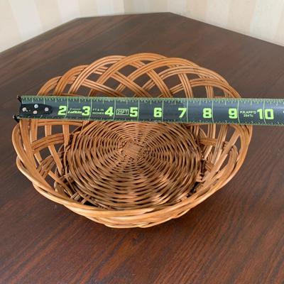 LOT 13 F: Basket Collection