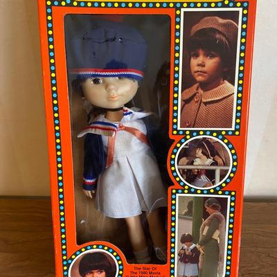 LOT 78F: Vintage Doll Judy Garland as Dorothy from The Wizard of Oz and Sara Stimson Doll as Little Miss Marker