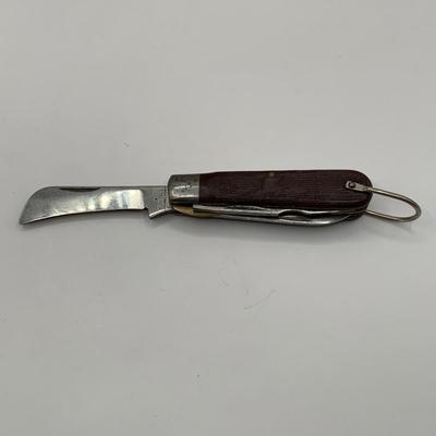 LOT 107 J: Pocket Knife Collection w/ Vintage Ever-Tite Bottle Opener