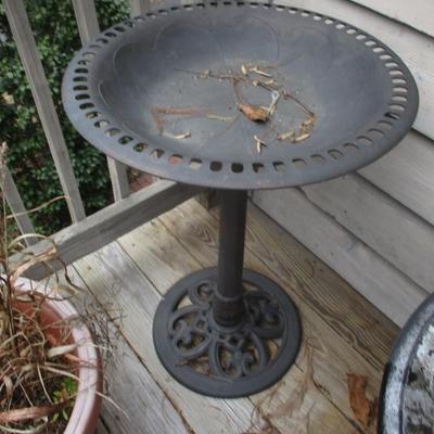 Plastic Birdbath & Planter
