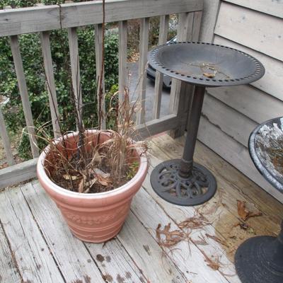 Plastic Birdbath & Planter