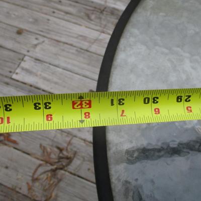Outdoor Round Patio Table With Umbrella Stand
