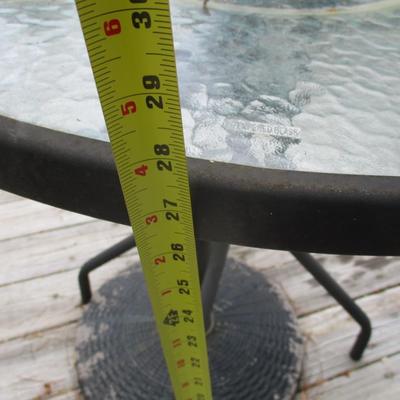 Outdoor Round Patio Table With Umbrella Stand