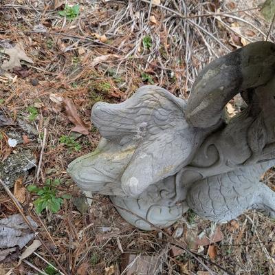 Concrete Birdbath Swan Design Base