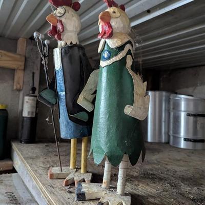 Vintage Rustic Metal Farmhouse Chickens