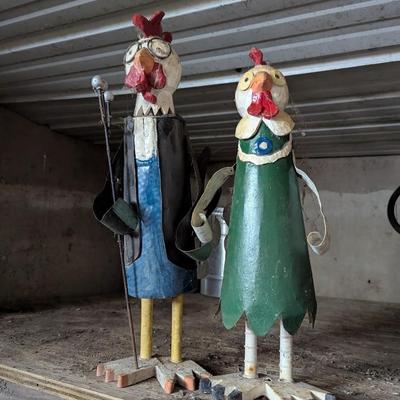 Vintage Rustic Metal Farmhouse Chickens