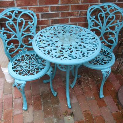 Chair & Table Set By Pioneer Woman Goldie 3 Piece Cast Aluminum Garden Bistro Teal