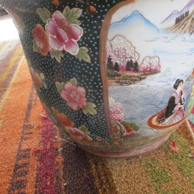 Hand Painted Chinese Ceramic Pot