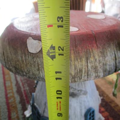 Resin Solar Light Mushroom & Gnome Planter