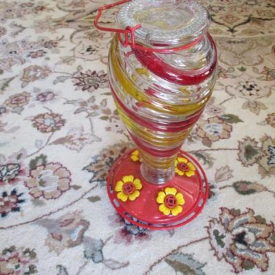 Swirl Glass Hummingbird Feeder