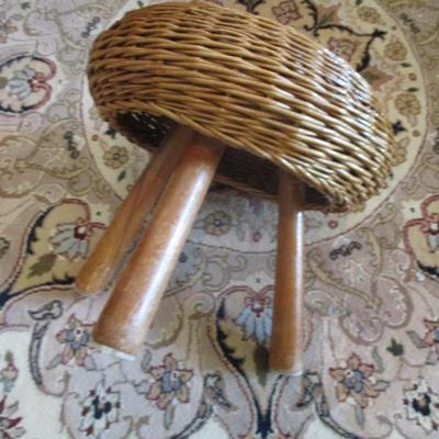 Approx 12 1/2" Tall 3 Legged Wicker Stool