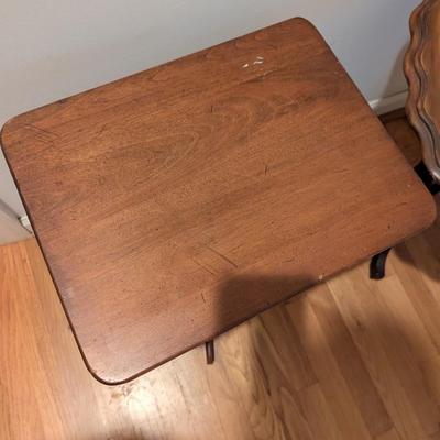 Pair Of Side Tables - Antique Tilt Top Piecrust Table
