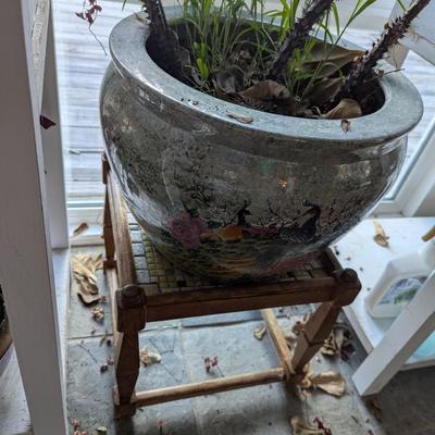 Decorative Asian Scene Ceramic Pot