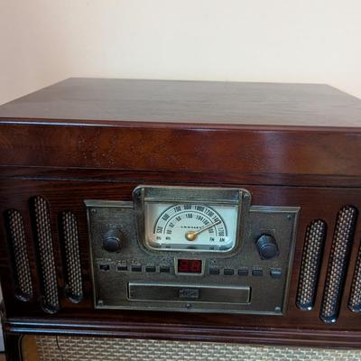Closely Record Player AM/FM Radio
