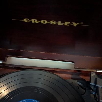 Closely Record Player AM/FM Radio