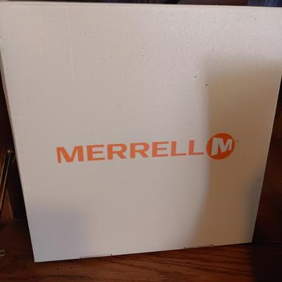 LADIES MERRELL BOOTS SIZE 9.5