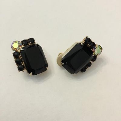 Beautiful jet black, gold toned clip on earrings