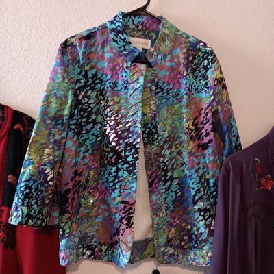 LADIES JACKETS AND 2 PIECE NEW OUTFIT SIZE L - XL