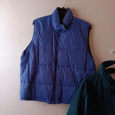 LADIES WINTER VESTS AND COAT SIZE L - XL