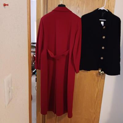 LADIES LONG DRESS COAT (14) AND A NEW LIGHT WEIGHT JACKET (L)