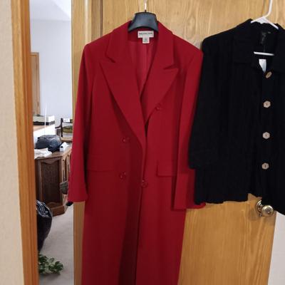 LADIES LONG DRESS COAT (14) AND A NEW LIGHT WEIGHT JACKET (L)