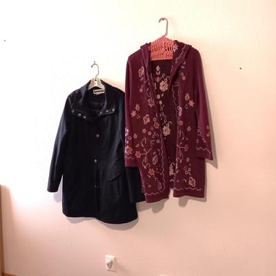 LADIES KRISTEN BLAKE COAT AND A LONG SWEATER (XL)