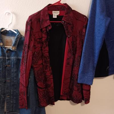 LADIES JACKETS L - XL