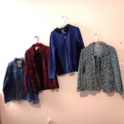 LADIES JACKETS L - XL