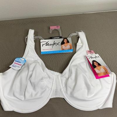 White Playtex 42D Breathably Cool Bra NEW!