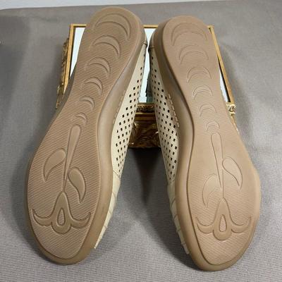 Cliffs by White Mountain 7M NIB Shoes