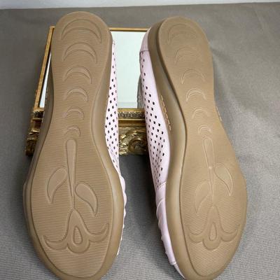 Cliffs by White Mountain Size 7M NIB Pink Flat