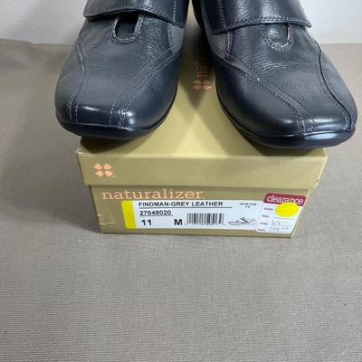 Naturalizer Grey Leather Loafer Size 11 NEW!