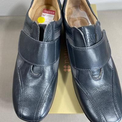 Naturalizer Grey Leather Loafer Size 11 NEW!