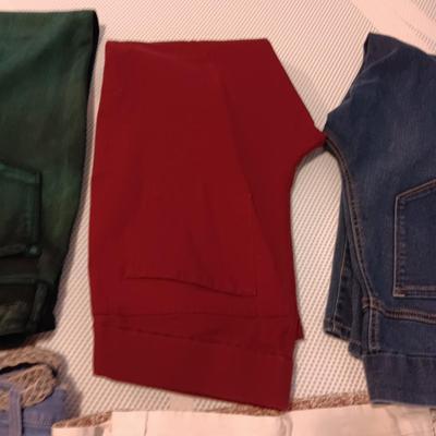 LADIES SHORTS/CAPRIS AND SLACKS SIZE 14
