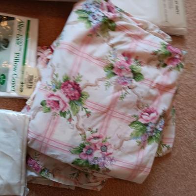 TWIN SIZE SHEETS, PILLOW CASES AND MORE