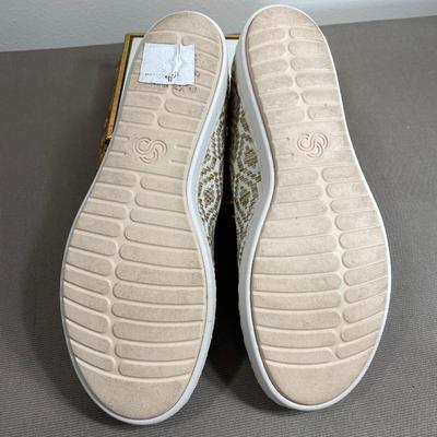 Clarks Cloud Steppers Sneakers 7M