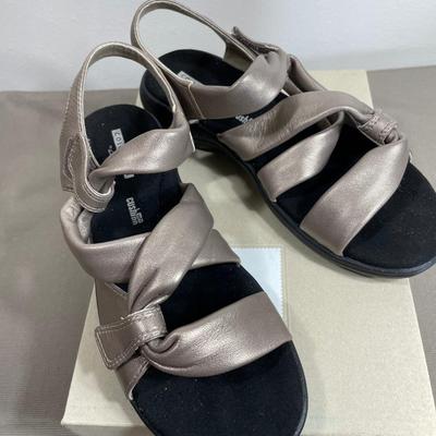 Clarks Bronze leather Sandal 7