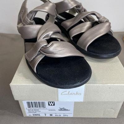 Clarks Bronze leather Sandal 7
