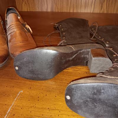 BLAST FROM THE PAST - LADIES PODOCELLI SUEDE BOOTS AND SLIP ON SHOES BY REMONTE DORNDORF (9)