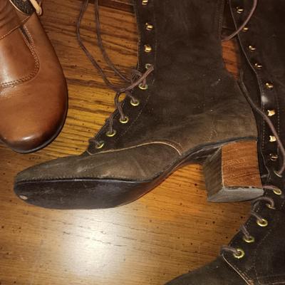 BLAST FROM THE PAST - LADIES PODOCELLI SUEDE BOOTS AND SLIP ON SHOES BY REMONTE DORNDORF (9)