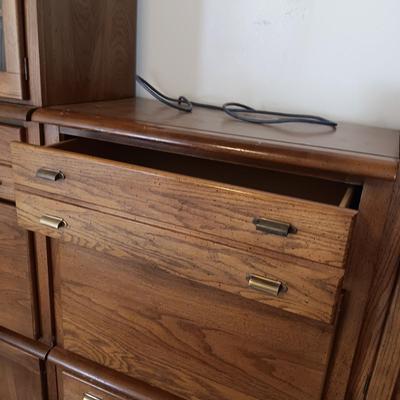 BASSETT 4 PIECE LIGHTED SECRETARY CHEST W/CABINET