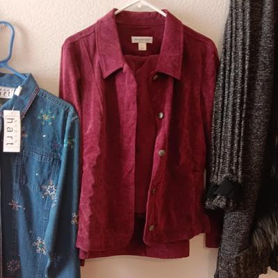 NEW DENIM JACKET, SWEATERS AND LIGHTWEIGHT JACKET AND VEST L - XL