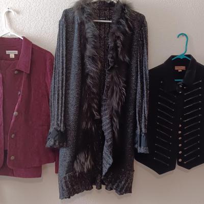 NEW DENIM JACKET, SWEATERS AND LIGHTWEIGHT JACKET AND VEST L - XL