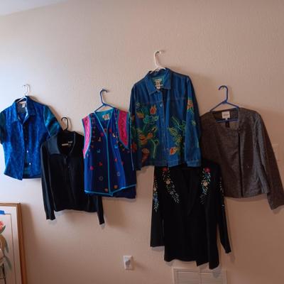 LADIES CLOTHES AND JACKETS SIZE XL