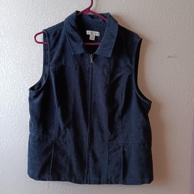 LADIES JACKETS AND VEST XL