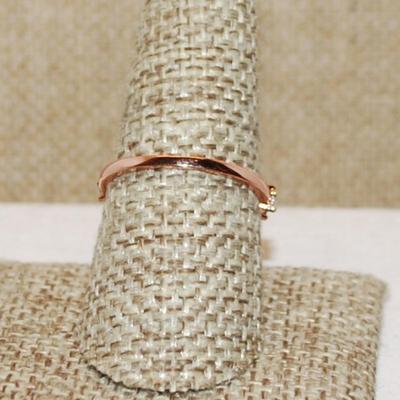 Size 6 ½ Marked .925 Staggered "Rectangles & Circles" Clear Stone Ring on a ROSE GOLD Band (2.9g)