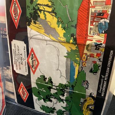 French theme binder with vintage maps